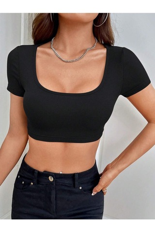 Geniş Yaka Siyah Renk Fitilli Kısa Kollu Crop Top Bluz
