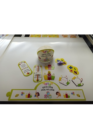 Okuluna / Sınıfına Hoş Geldin Öğrenci Tacı Ve Hediye Kartı Seti 5 Parça 8'li 05 7