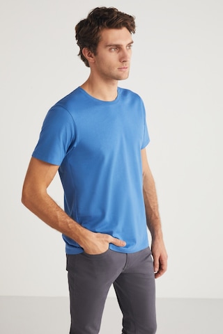 Grımelange Mıchel Erkek Slim Fit Dar Kesim %100 Organik Pamuklu Yana Kayan Dikişli Basic Örme Mavi T-shirt