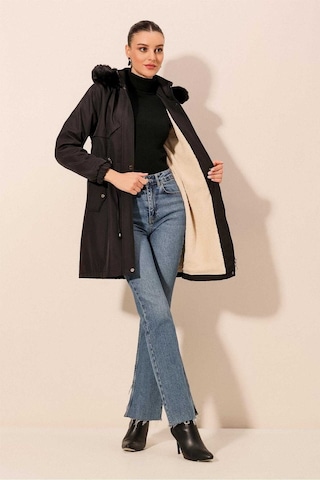 Giyim Dünyası Kadın Kapşonlu Bondit Kaban Siyah 001