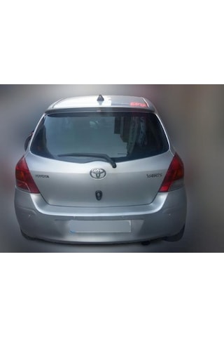 Toyota Uyumlu Yaris İnce Boyalı Anatomik Spoiler