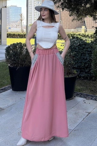Kadın Pembe Beli Lastikli, Cepleri Hasır İşlemeli, Rahat Kesim, Uzun Kiloş Etek