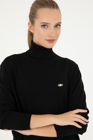U.S. Polo Assn. Kadın Siyah Basic Boğazlı Kazak 50294570-VR046