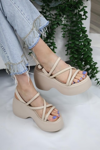 Asmi Shoes Kadın Paris Kalın Taban 9 Cm Ortopedik Sandalet Bej Bej