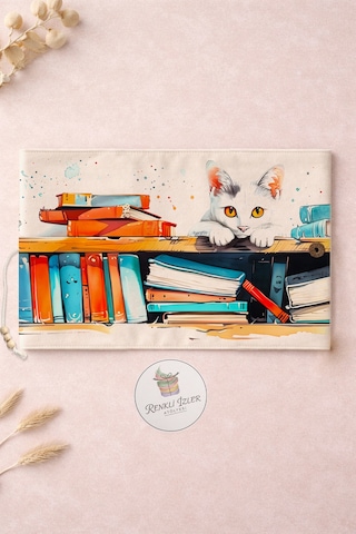 Kitap Kılıfı Ve Metal Kitap Ayracı Seti Kütüphanedeki Kedi