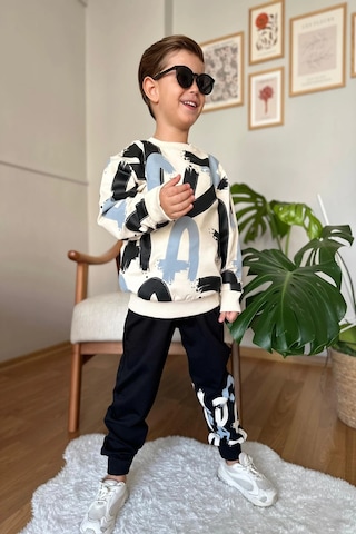 Harf Desenli Siyah Renk Erkek Çocuk Eşofman Takım Siyah
