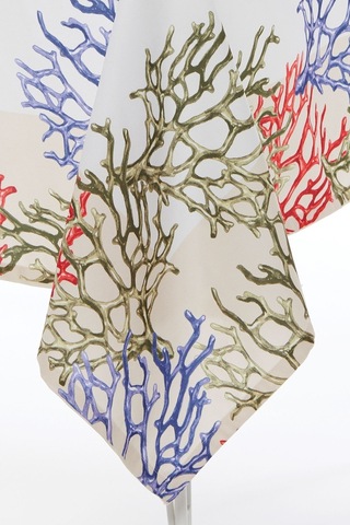 Mercan Desen Leke Tutmaz Petek Kumaş Masa Örtüsü 145x210 Cm