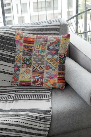 Çok Renkli Patchwork Çift Taraflı Kırlent Kılıfı Krl152n11