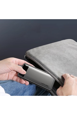 Lenyes PX133P 10 W 10000 mAh Led Işık Göstergeli Taşınabilir Powerbank Siyah