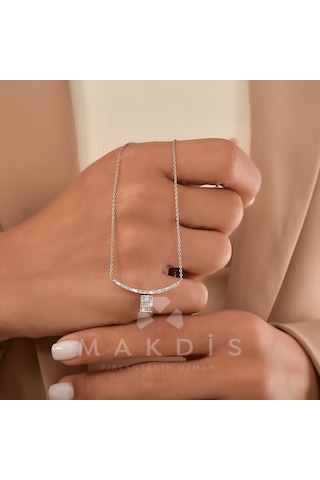 0.35 Karat Baget Pırlanta Kolye 06202247