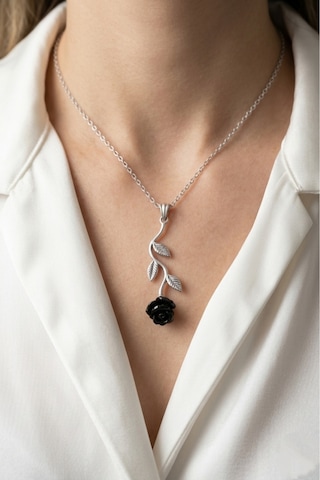 Çekirdekjewelry 925 Ayar Gümüş Siyah Gül Kolye Kadınlara Özel Minimal Şıklık Gümüş