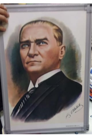Inter Atatürk Portresi 35 X 50 Alüminyum Çerçeve