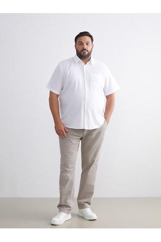 Lcwaıkıkı Classic Beyaz Büyük Beden Regular Fit Kısa Kollu Keten Karışımlı Erkek Gömlek