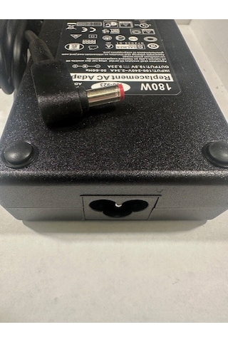 19.5 Volt 9.23 Amper 5.5 Mm 1.7 Mm Acer Uyumlu Notebook Adaptör 180 Watt Acer Uyumlu Adaptör
