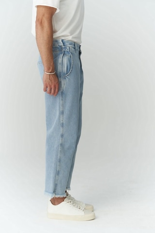 Mai Collection Mai Studios Co. Fergusan Kemer Detay Mavi Erkek Jean Pantolon Mavi