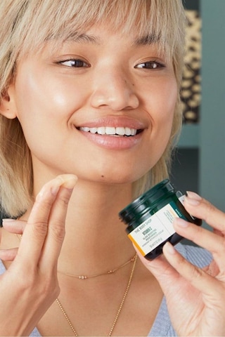 The Body Shop Vitamin C Canlandırıcı Gündüz Kremi 50 Ml