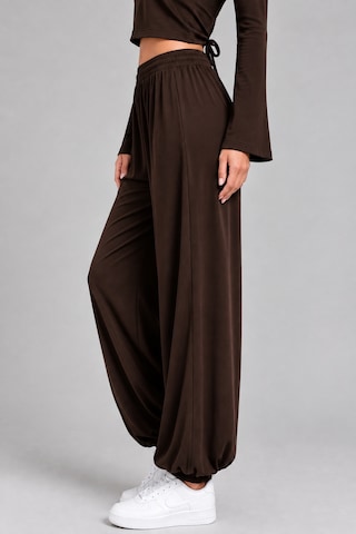 Sortie Collection Beli Ve Paçası Lastikli Dökümlü Pantolon Kahverengi