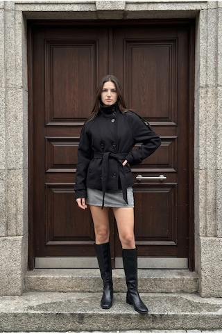 Unika Boutique Kadın Dik Yaka Kuşaklı Kaşe Kısa Kaban Çok Renkli