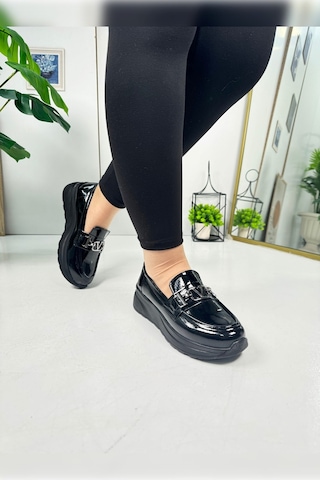 Günlük Kadın Loafer V Tokalı Kalın Topuklu Tırtıklı Tabanlı Oval Burunlu Makosen Ayakkabı 7697 SIYAH RUGAN