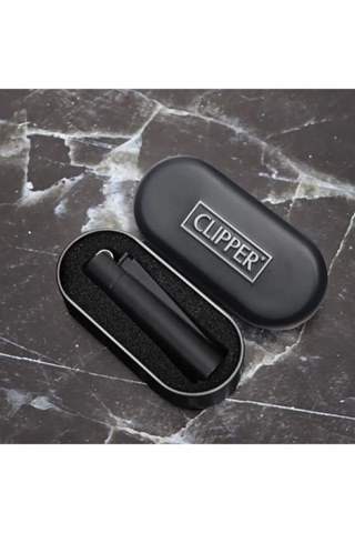 Clipper Matt Black Gaz Doldurulabilir Metal Çakmak Ve Özel Logolu Metal Kutulu Set Siyah