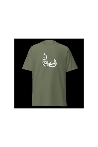 Wildstyle I'm Hooked Balıkçılık Olta Balıkçı Tutkusu Baskılı Unisex Bisiklet Yaka Pamuklu Tişört Haki