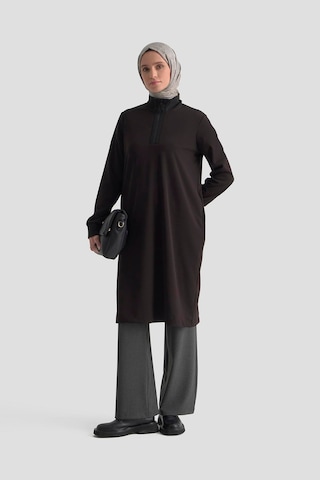 Armine Trend Kolları Ve Yakası Ribanalı Yarım Fermuarlı Crep Tunik Siyah 25kt456 Siyah