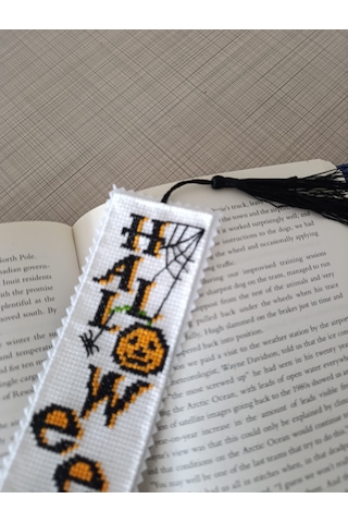 Halloween Kanaviçe Kitap Ayracı