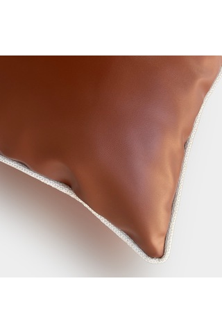 "charm" Dokulu Deri Kırlent Kılıfı - 45x45 Taba - Krem