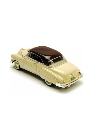 Motormax 1 24 1950 Chevy Bel Air - Krem Model Araba