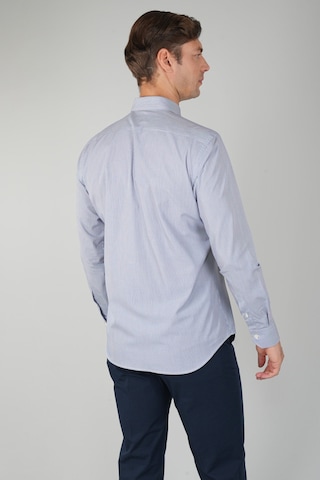 Bisse Uzun Kollu Regular Fit Erkek Çizgili Lacivert Gömlek Gmczg252110 C39 Lacivert