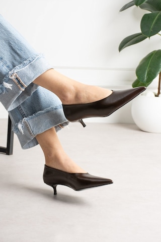 Shoetek Louod Kadın Stıletto İnce Topuklu Kırışık Kahverengi Deri Kahve
