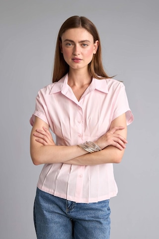 Defacto %100 Pamuk Fıtted Ceket Yaka Poplin Kısa Kollu Açık Pembe Gömlek F9335ax26aupn648 Pembe-pn648