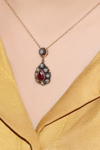 Damla Yakut Elmas  Kolye