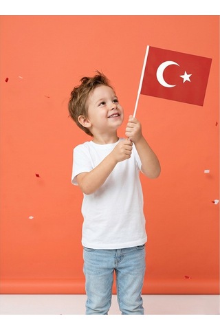 23 Nisan Okul Ve Kutlama Tipi Çubuklu Kağıt Türk Bayrağı 20x30 Cm - 20 Adet Tek Ebat