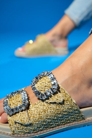 Luvishoes Dungeon Bej Hasır Çift Bantlı Taş Tokalı Kadın Terlik Bej