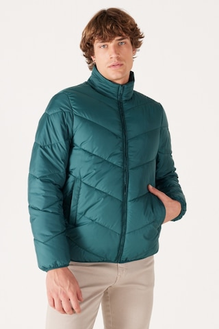 Wrangler Regular Fit Normal Kesim Dik Yaka Siyah Yeşil Mont W40Ywag61 Siyah - Yeşil