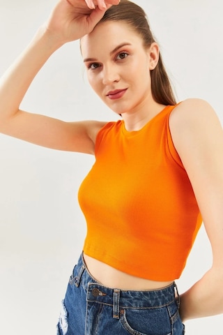Butikgiz Kadın Sıfır Kol Bisiklet Yaka Vücuda Oturan %100 Pamuklu Kaşkorse Esnek Crop Bluz Turuncu