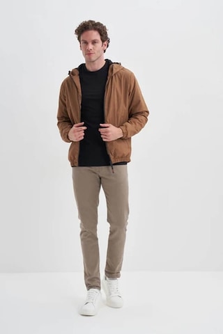 Cazador Basic Regular Fit Kahverengi Erkek Mont 10200