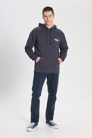 Wrangler Relaxed Fit Geniş Kesim Siyah Erkek Sweatshirt Siyah