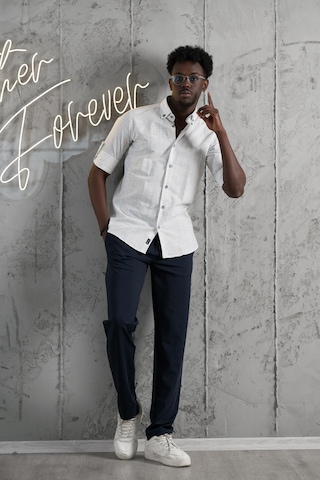 Advante İnce Çizgili Yaka Düğmeli Katlamalı Kol Pamuklu Slimfit Yazlık Keten Gömlek Mavi