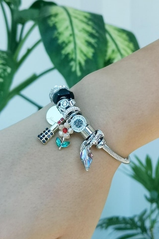 Allmisse Siyah Renk Çiçek Charmlı Çelik Bileklik