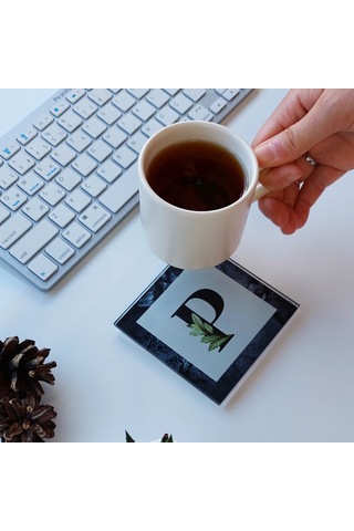 Decorita Cam Bardak Altlığı P Harfli Tasarım 4'lü Takım 10 x 10 CM Çok Renkli