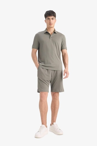 DeFacto Regular Fit Her Yöne Esneyen Krinkıl Bermuda Şort - E0980AX25SMKH401