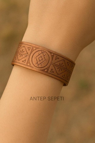 Bakır Kırmızı Desenli Bileklik Kırmızı