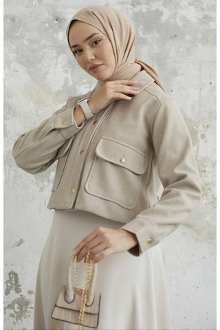 Kısa Cepli Kaşe Mont Krem