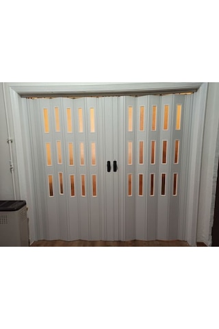 Sarpaş Akordiyon Kapı 120x181 Beyaz Camlı Çift Açılım Kalın Kapı Katlanır Akordeon Pvc Anahtar Kilitli