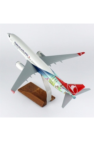 Thy018 1/100 Ölçek, Thy Barcelona B737-800 Yolcu Uçağı, Sergilemeye Hazır Ahşap Standlı Model-56272
