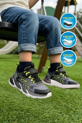Marcokids Siyah Cırtlı Işıklı Hafif Esnek Erkek Çocuk Spor Ayakkabı 26y326 P