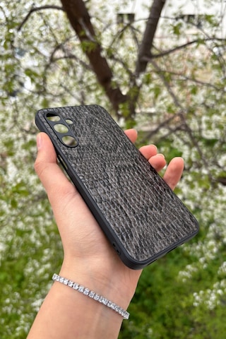 Samsung Uyumlu Galaxy A16 Yılan Desenli Kabartma Dokulu Kılıf Siyah