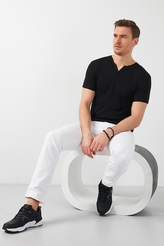 Buratti Pamuklu V Yaka Slim Fit Erkek T Shirt 5902122 Siyah